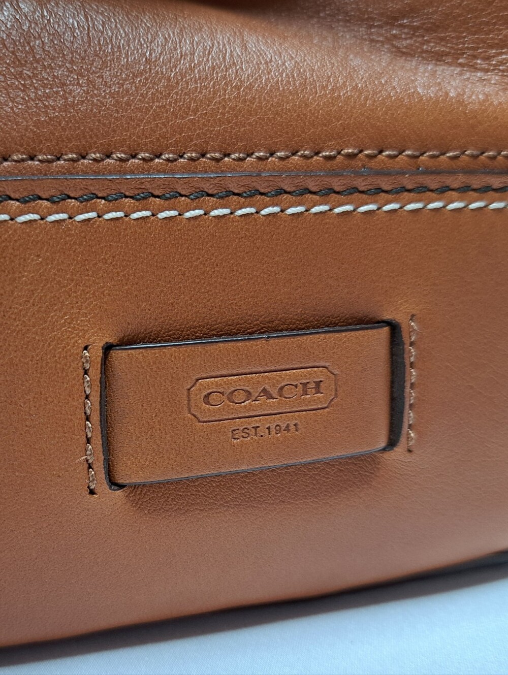 COACH 'HAMPTONS' CARRYALL TURNLOCK SATCHEL GLOVE-TANNED LEATHER, w/DUST BAG - Picture 10 of 16